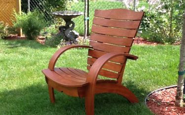 Chaise fabriqu&eacute; par l'atelier de menuiserie de Campus 3